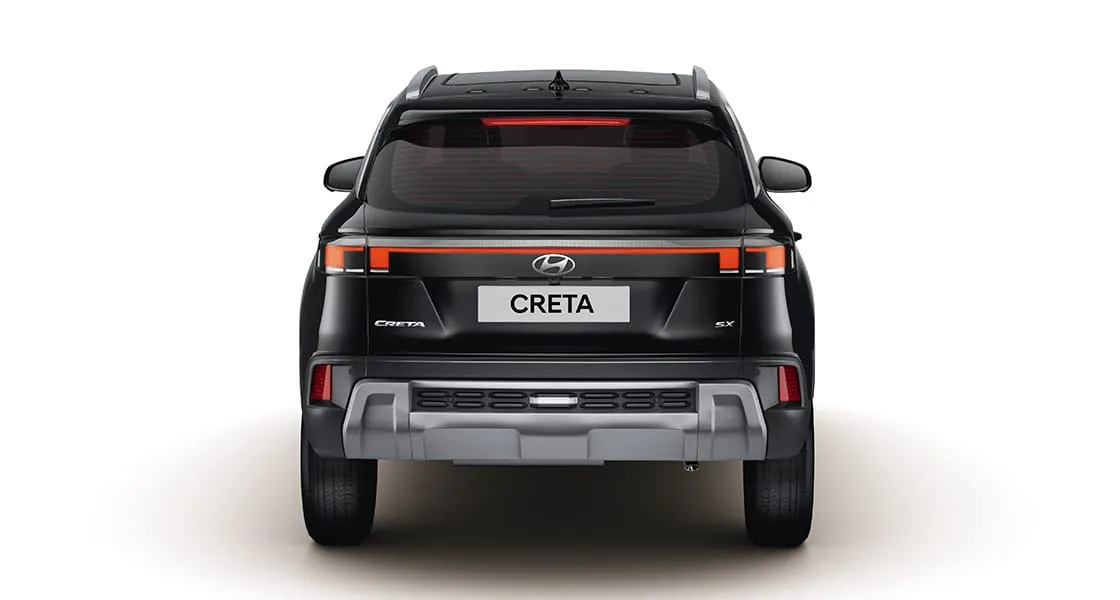 Hyundai Creta in black, rear view